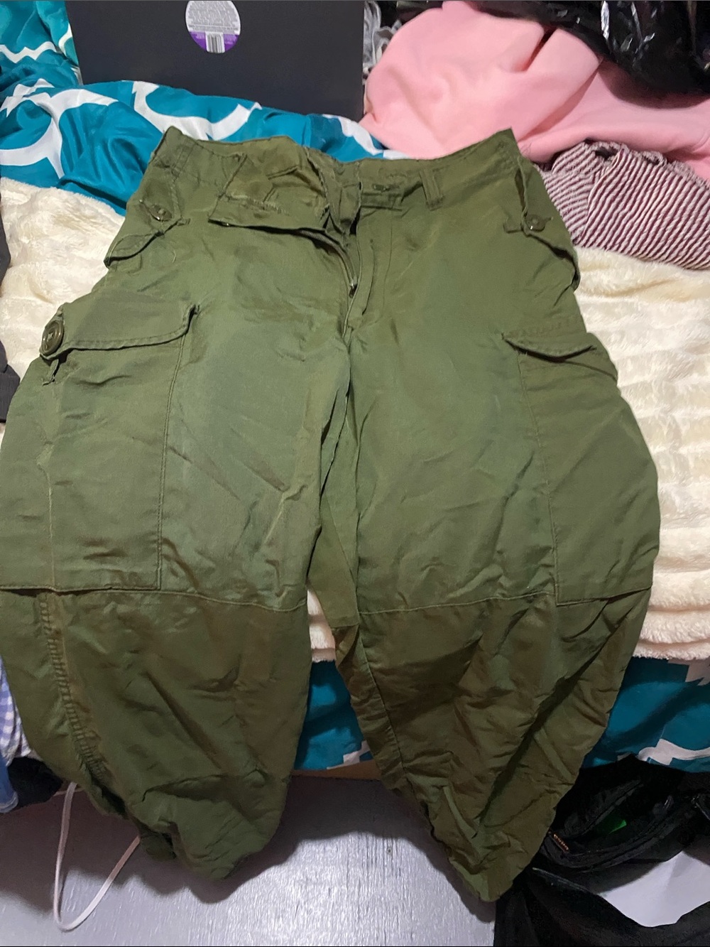Olive Green Cargo Men’s Pants - Casual Utility Style